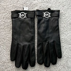 Black Michael Kors leather gloves
